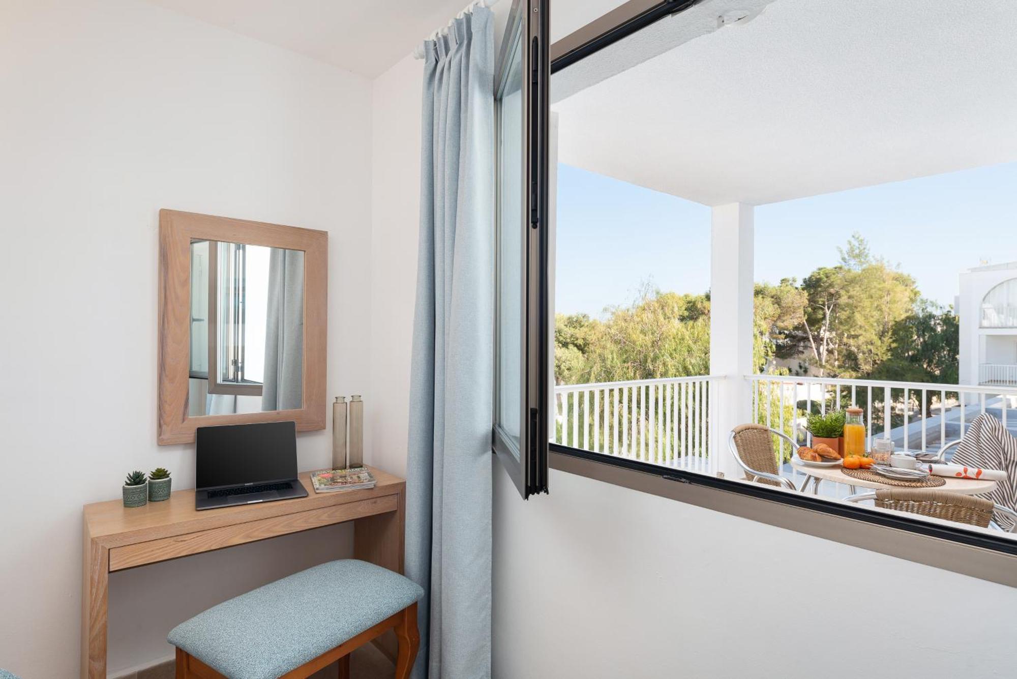 Apartamentos Ferrera Pins カラ・フェレーラ エクステリア 写真